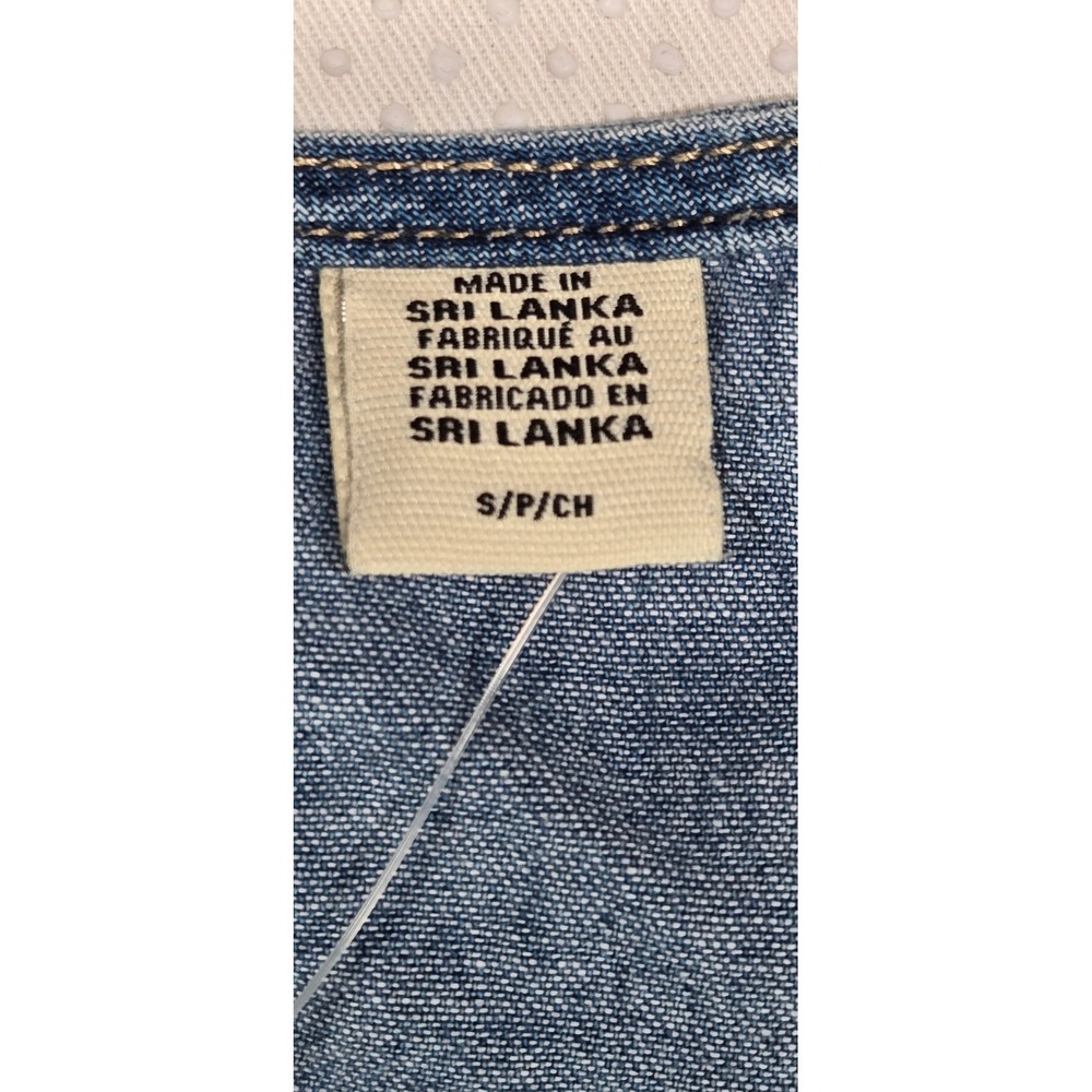 Levis Womens Blue Denim Square Neck Slim Fit Top Smocked Sides Size S NWT - Picture 5 of 10